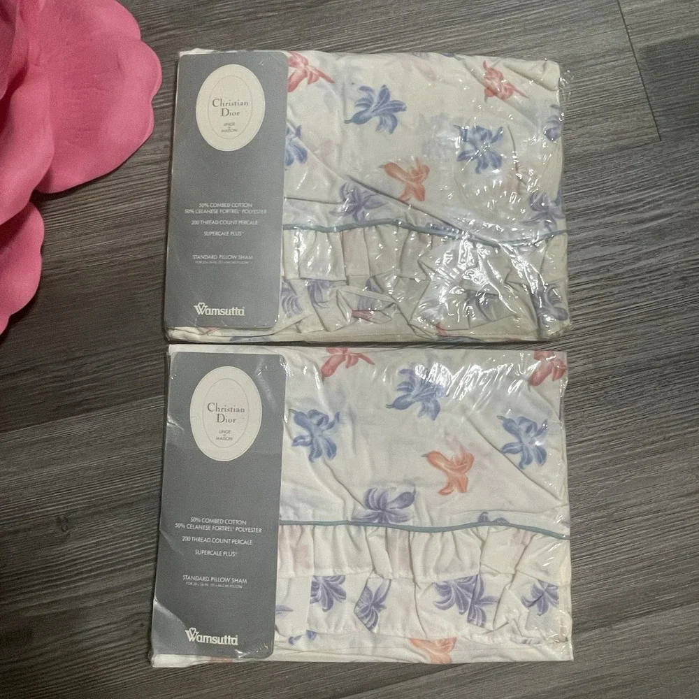 2 VTG CHRISTIAN DIOR Wamsutta Standard 20x26 Pillow Shams Cotton Country Cottage